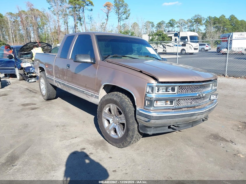 1GCEK19R8TE157211 1996 Chevrolet Gmt-400 K1500 auction photo 1