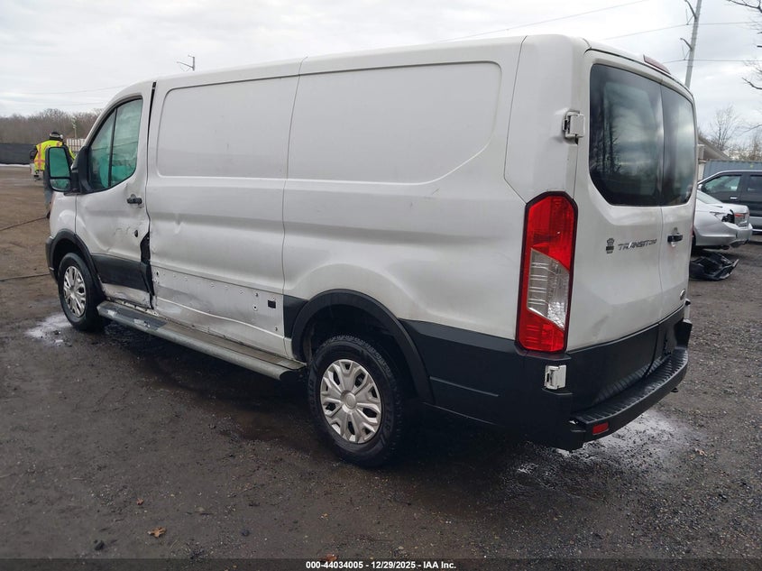 2022 Ford Transit-250
