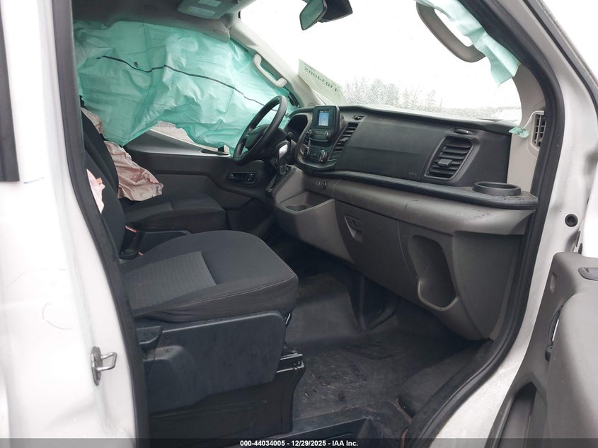 2022 Ford Transit-250