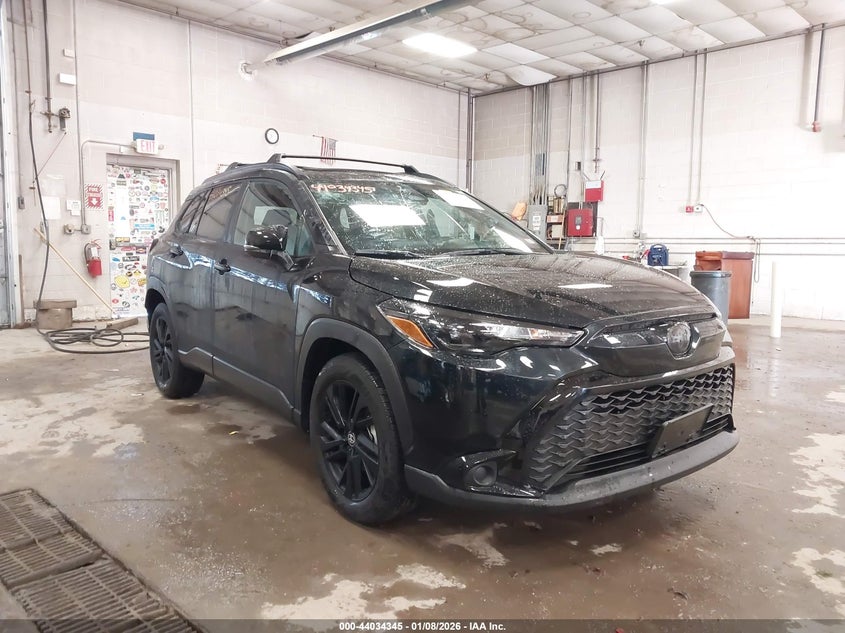 7MUFBABG1SV081830 2025 Toyota Corolla Cross Hybrid Nightshade Edition auction photo 1