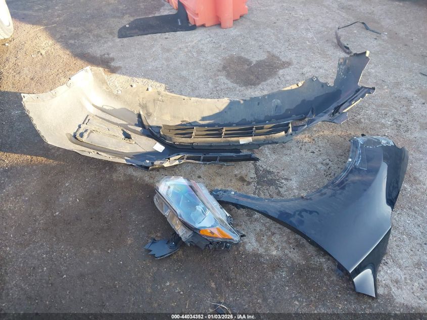 2019 Nissan Rogue S VIN: 5N1AT2MT0KC823018 Lot: 44034352