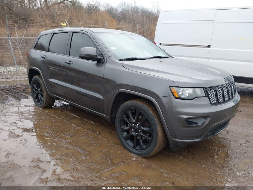 1C4RJFAGXJC234875 2018 Jeep Grand Cherokee Altitude 4X4 auction photo 1