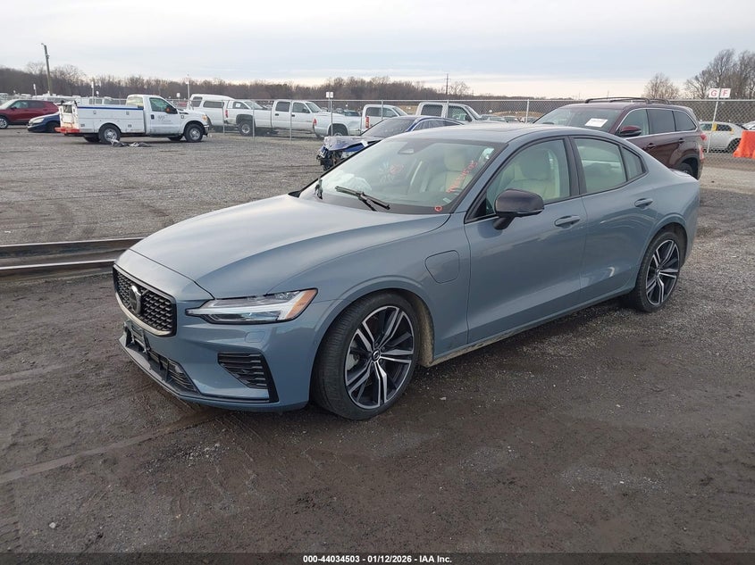 Vin: 7jrh60fm6rg303169, lot: 44530272, volvo s60 recharge plug-in hybrid t8 ultimate dark theme 20242