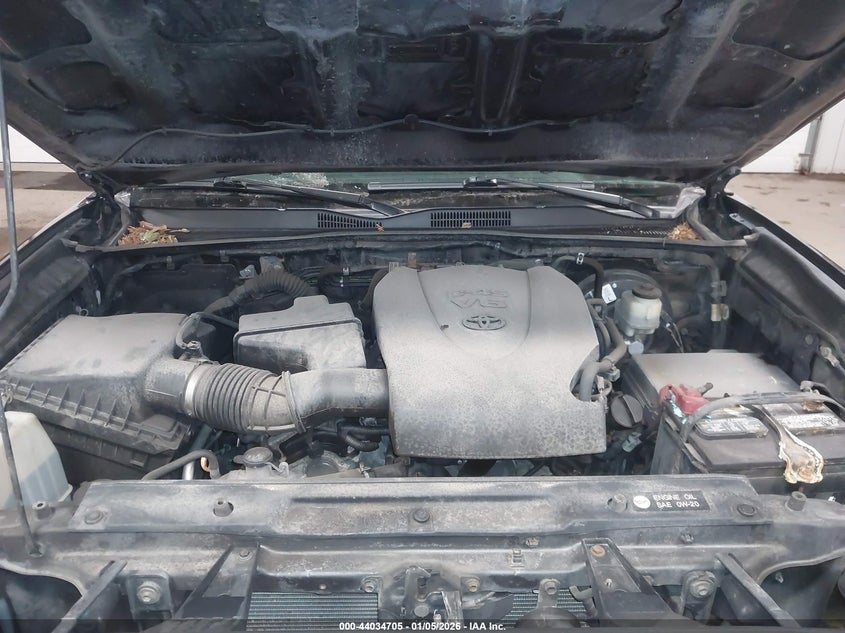 VIN 3TMGZ5AN0JM168747 2018 TOYOTA TACOMA LIMITED