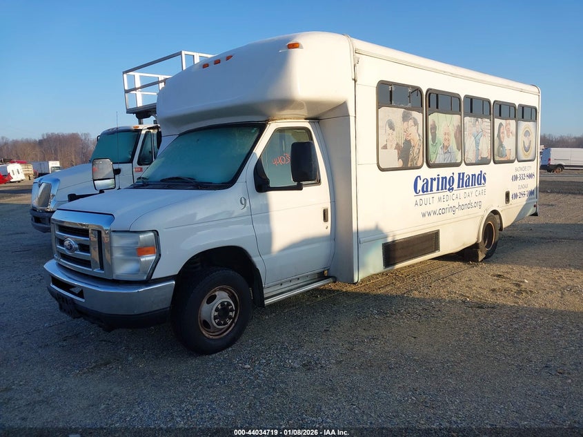 2012 Ford E-450 Cutaway