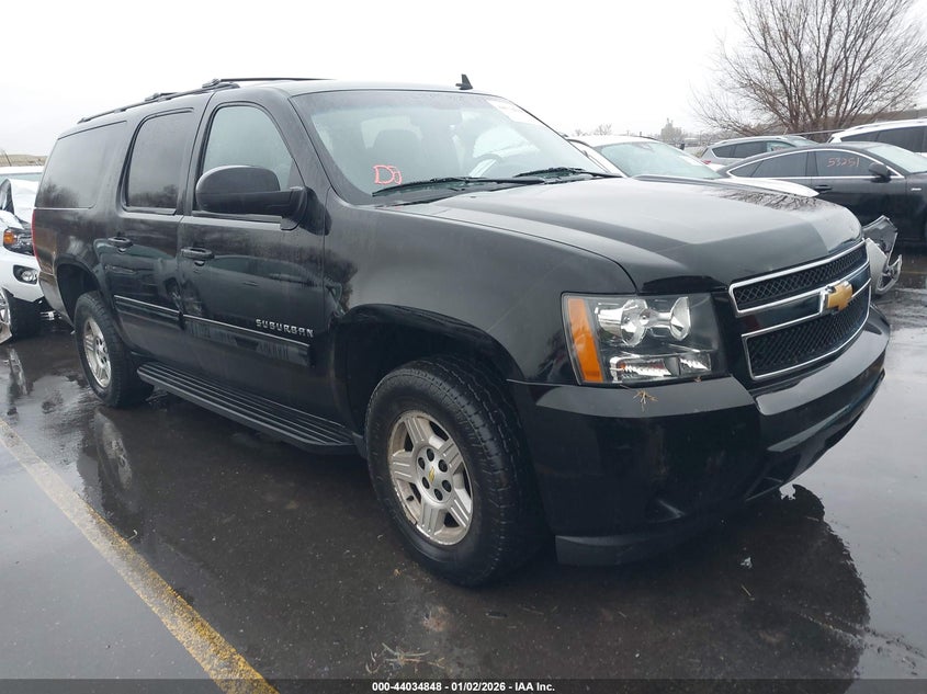 1GNSKHE79ER141120 2014 Chevrolet Suburban 1500 Ls auction photo 1
