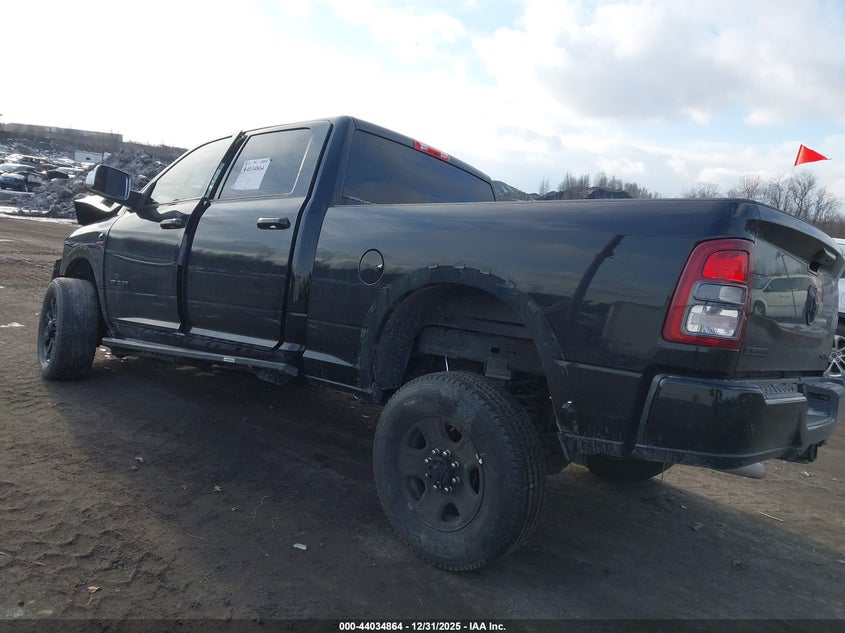 2022 Ram 2500 Big Horn 4X4 6'4 Box
