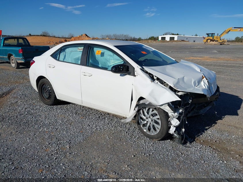 2018 TOYOTA COROLLA LE