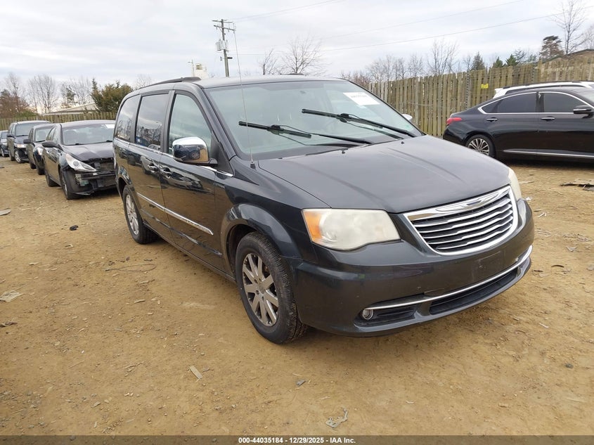 2A4RR8DG8BR631617 2011 Chrysler Town & Country Touring-L auction photo 1