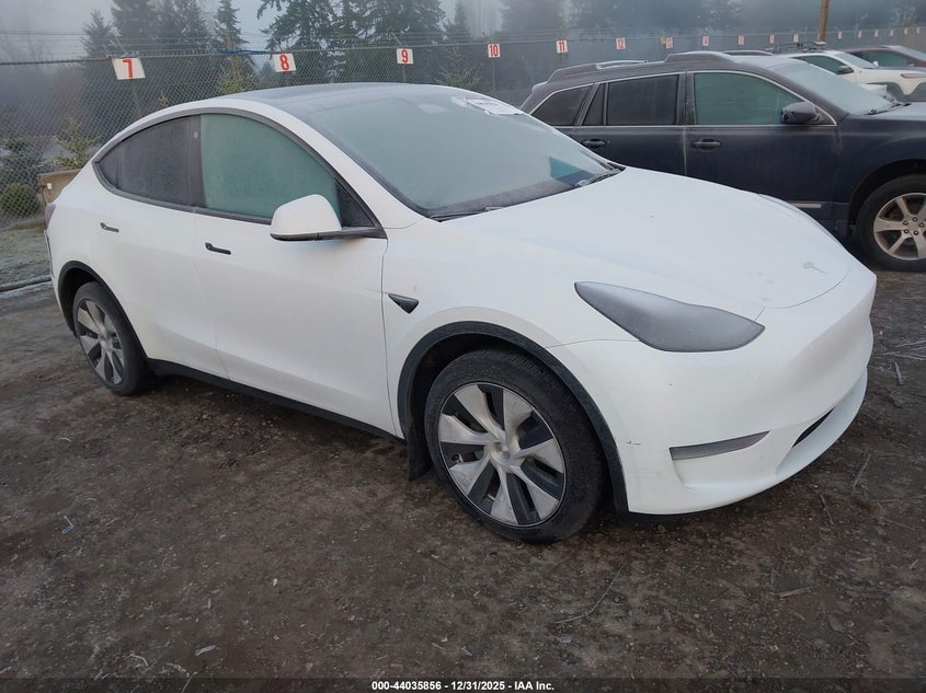 7SAYGDEE2PF757281 2023 Tesla Model Y Awd/Long Range Dual Motor All-Wheel Drive auction photo 1