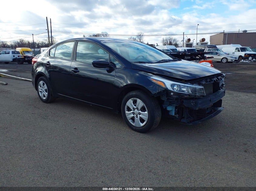 3KPFK4A74JE271627 2018 Kia Forte Lx auction photo 1
