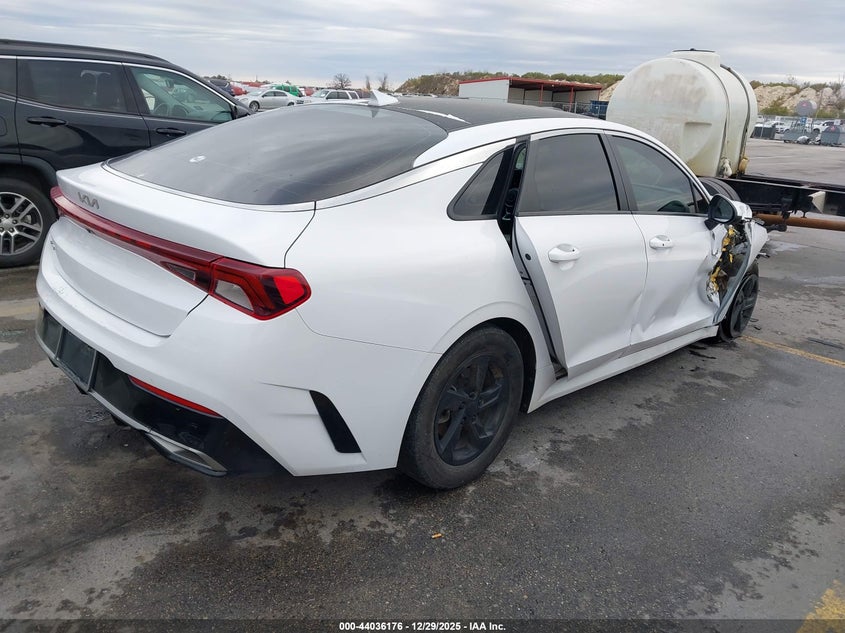 2022 Kia K5 Lxs