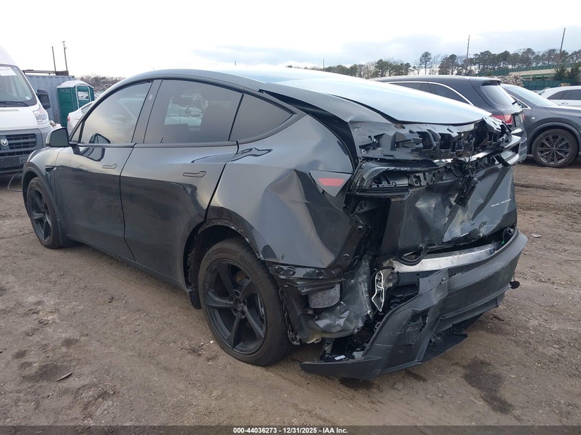 VIN 7SAYGDEE3TF339998 2026 TESLA MODEL Y LONG RANGE LAUNCH SERIES/PREMIUM ALL-WHEEL DRIVE