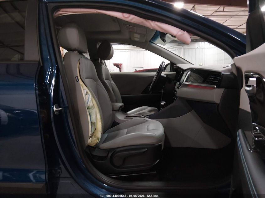 2022 Kia Niro Lxs Se