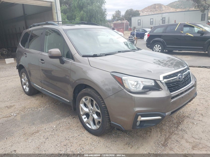 VIN JF2SJAWC0JH594476 2018 SUBARU FORESTER 2.5I TOURING