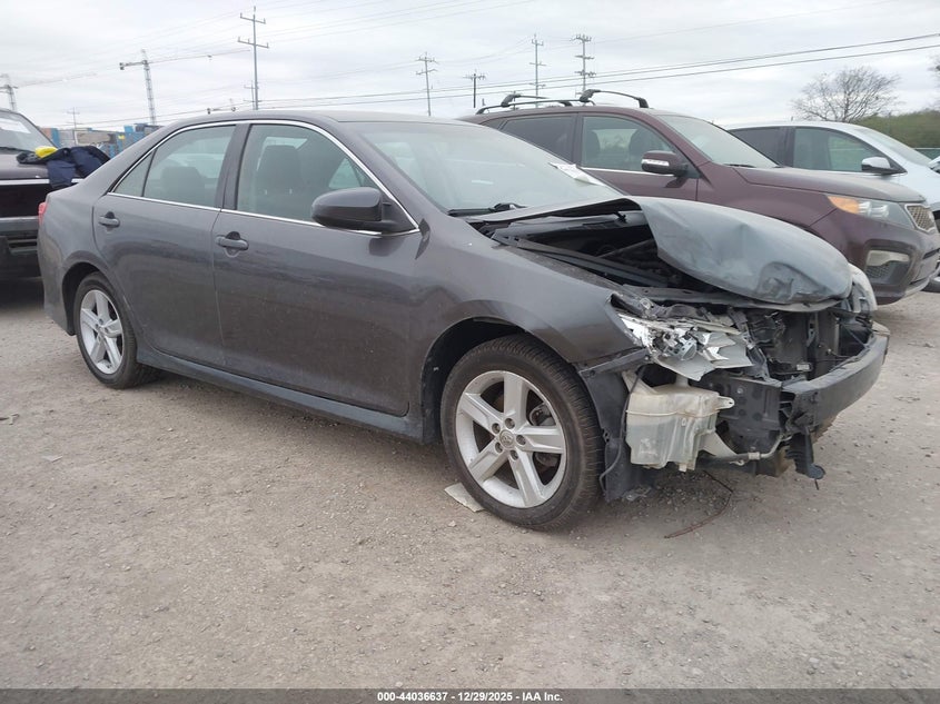 4T1BF1FK0EU391314 2014 Toyota Camry Se auction photo 1
