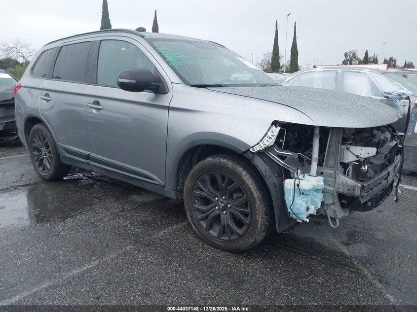 JA4AD3A37JZ060089 2018 Mitsubishi Outlander Le auction photo 1