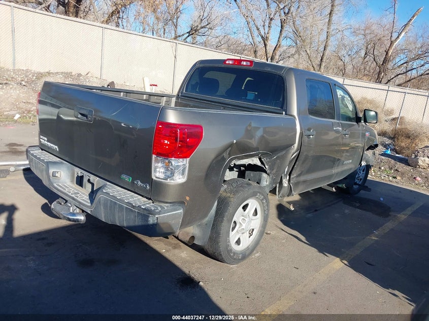 2013 Toyota Tundra Grade 5.7L V8