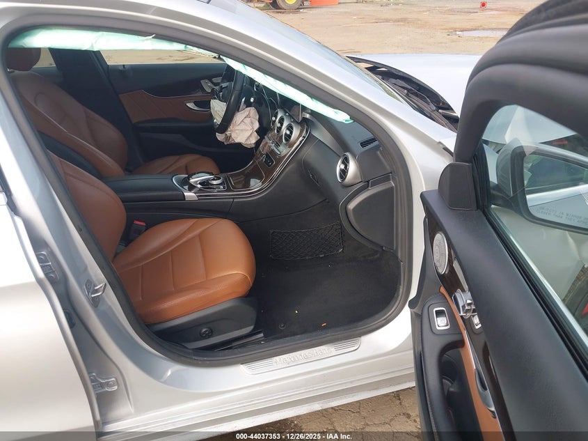 2019 Mercedes-Benz C 300