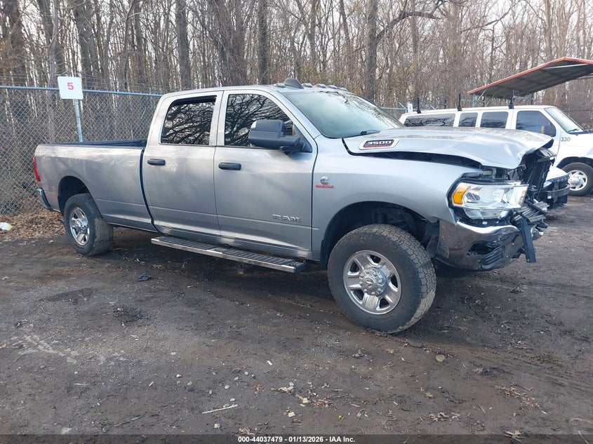 2021 Ram 3500 Tradesman 4X4 8' Box