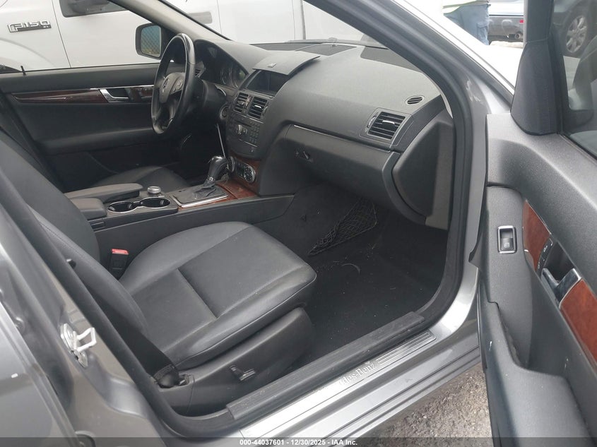 2009 Mercedes-Benz C 300 Luxury 4Matic/Sport 4Matic