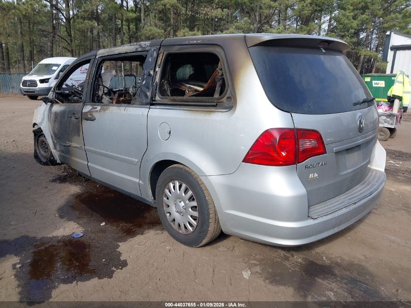 2010 Volkswagen Routan S