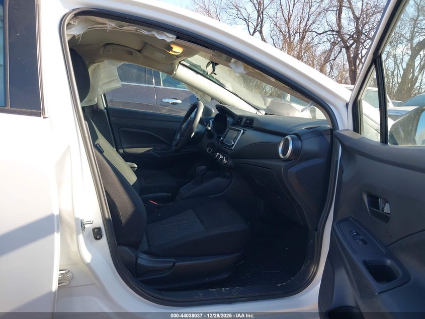 2024 Nissan Versa 1.6 S