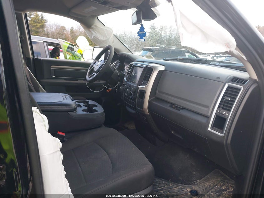 2019 Ram 1500 Classic Warlock 4X4 6'4 Box