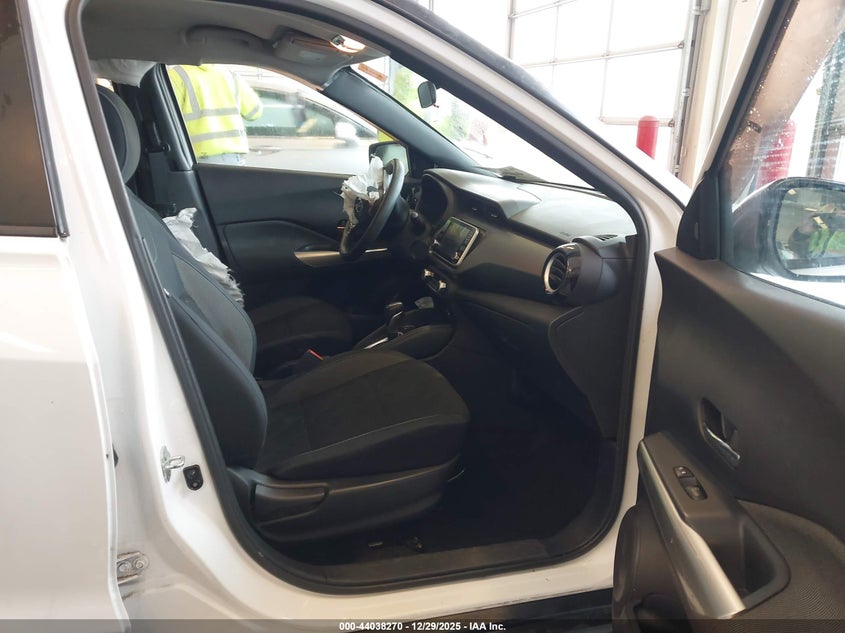 2019 Nissan Kicks Sv