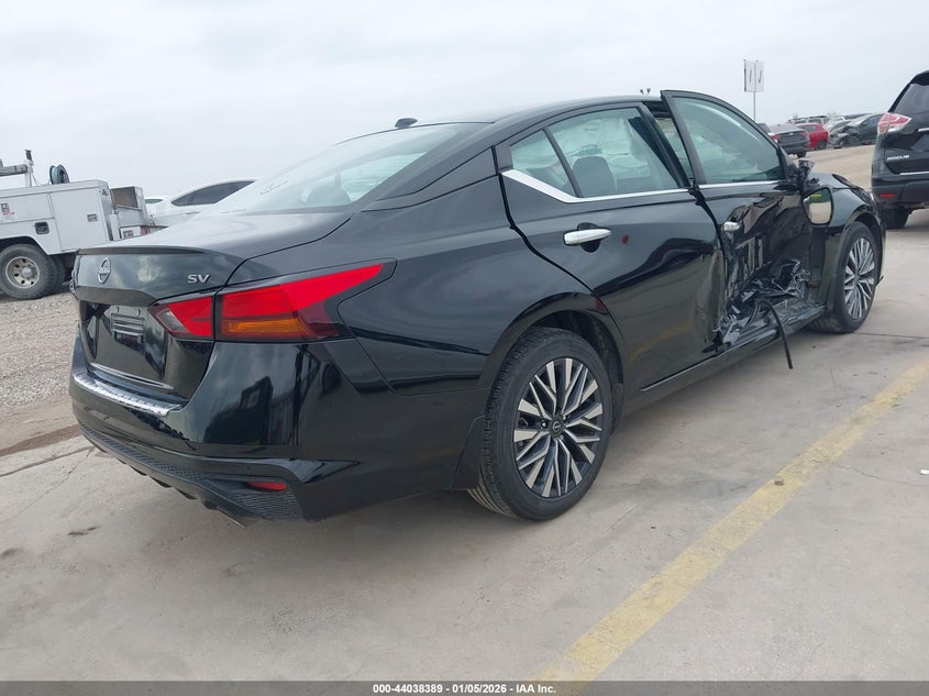 2023 Nissan Altima Sv Fwd