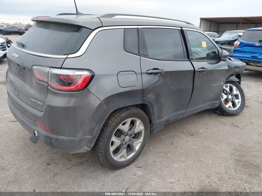 VIN 3C4NJCCB0JT368085 2018 JEEP COMPASS LIMITED FWD