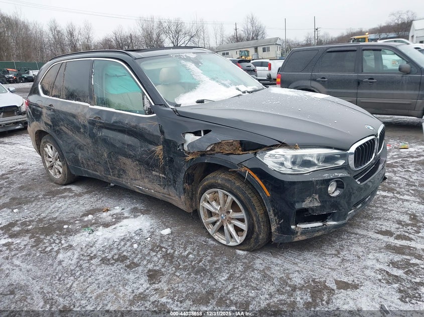 BMW X5 2015. Lot# 44038658. VIN 5UXKR0C54F0K70040. Photo 1