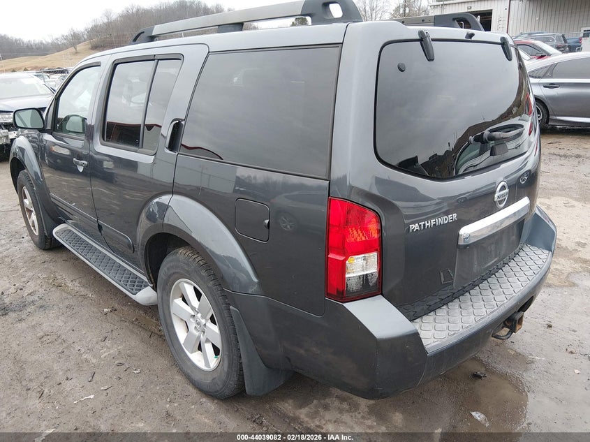 2011 Nissan Pathfinder Sv