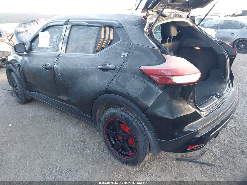 2025 Nissan Kicks Play S