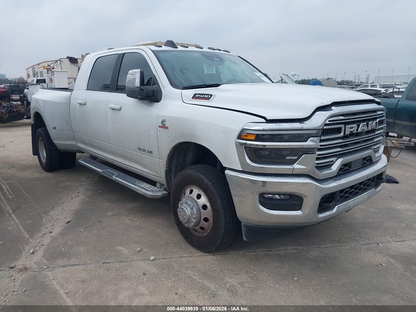 2025 Ram 3500 Laramie 4X4 6'4 Box