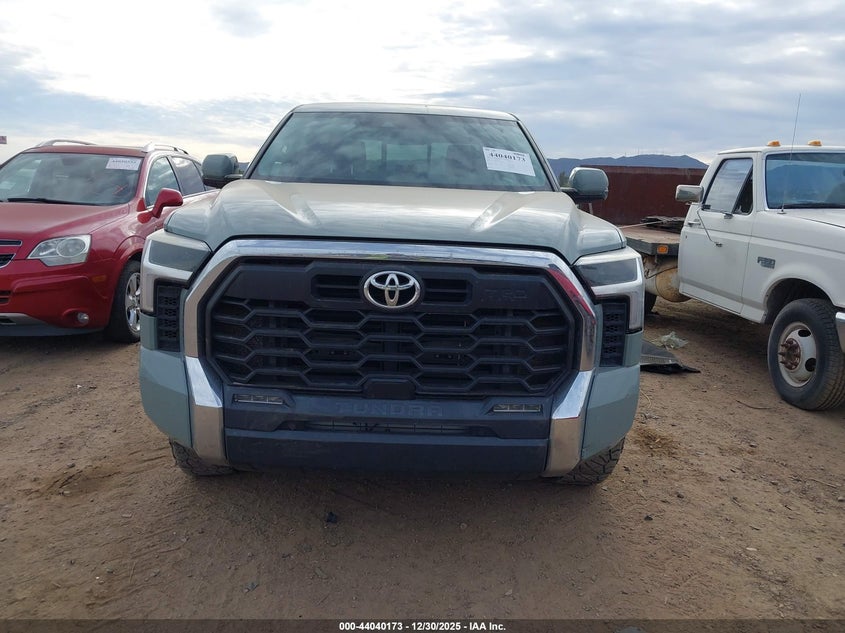 2022 Toyota Tundra Sr5 VIN: 5TFLA5DA8NX043588 Lot: 44040173