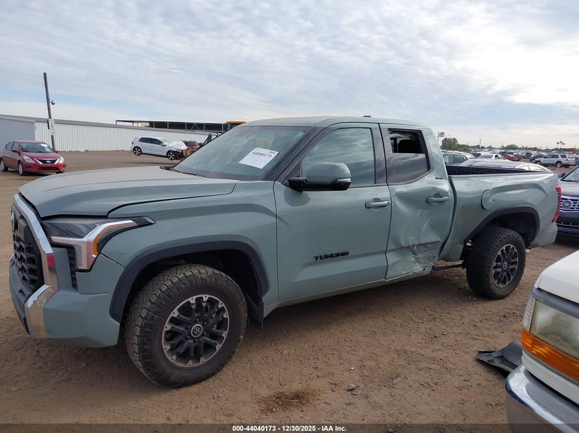 2022 Toyota Tundra Sr5 VIN: 5TFLA5DA8NX043588 Lot: 44040173