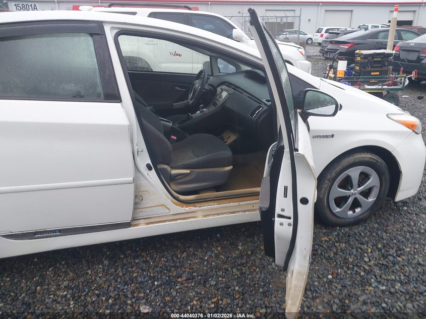 2012 Toyota Prius 1.8 Two white Lot 111044040376 Vin JTDKN3DU6C5437629