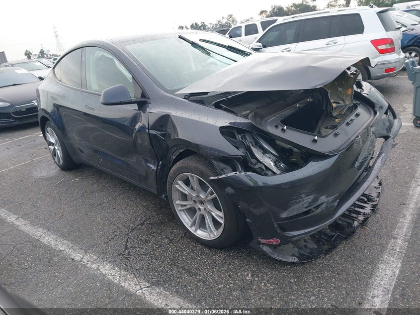 2024 Tesla Model Y Rwd