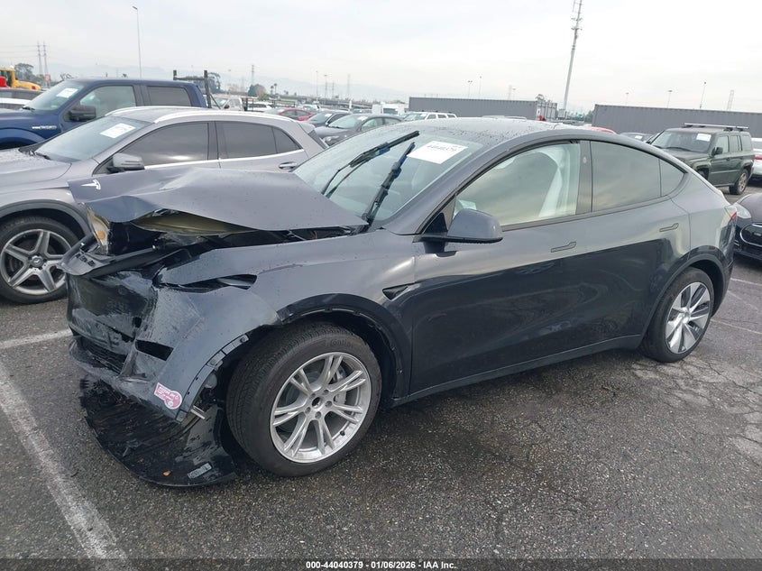 2024 Tesla Model Y Rwd