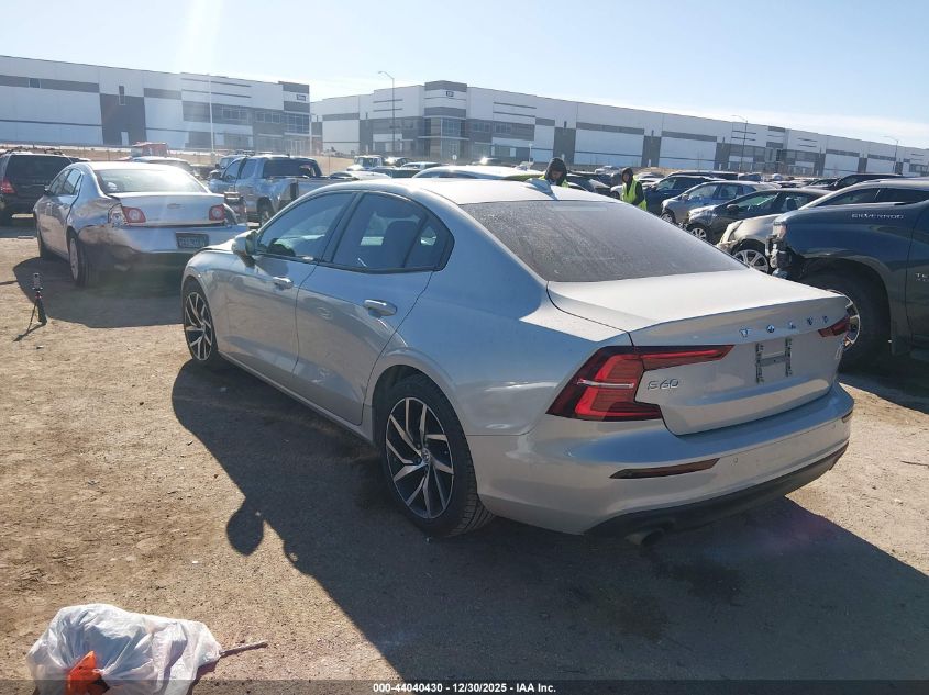 2020 Volvo S60 T5 Momentum