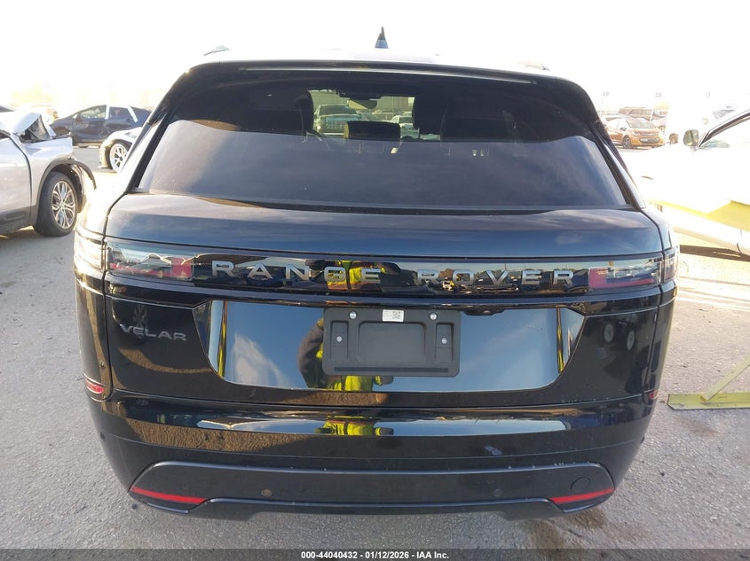 2026 Land Rover Range Rover Velar P250 Dynamic Se VIN: SALYL2EX6TA814611 Lot: 44040432