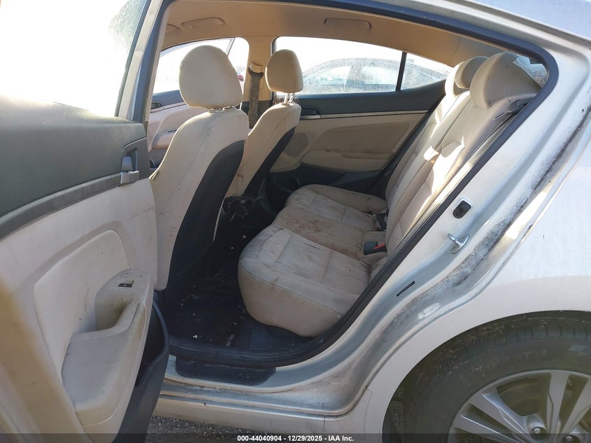VIN 5NPD84LF6JH235959 2018 HYUNDAI ELANTRA SEL