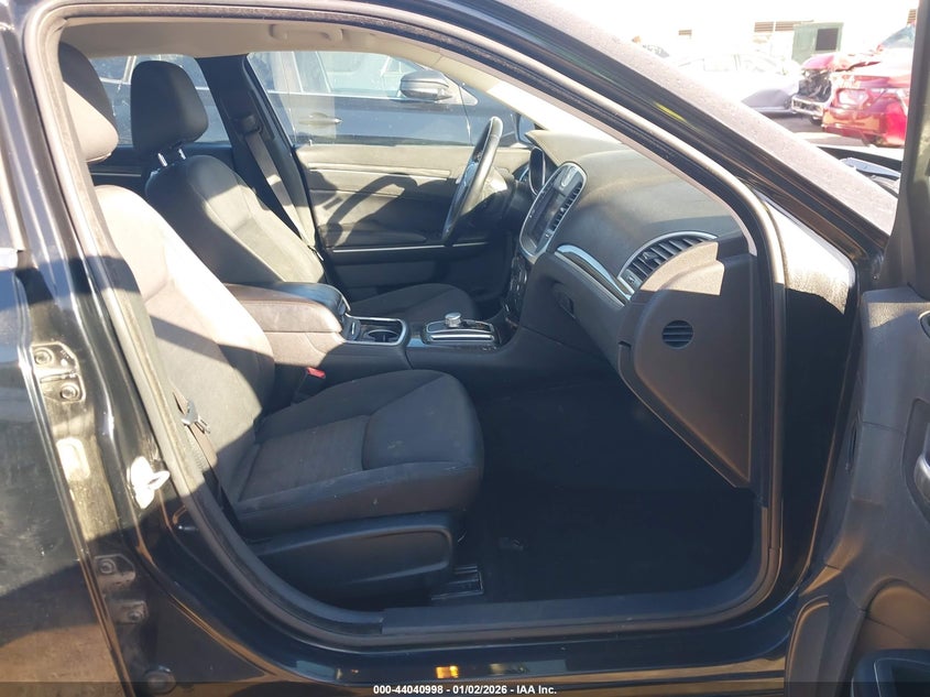 2018 Chrysler 300 Touring