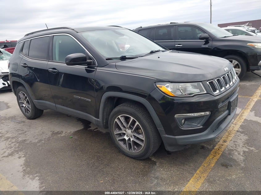 3C4NJDBB0JT100936 2018 Jeep Compass Latitude 4X4 auction photo 1