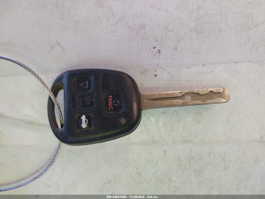 2000 Lexus Es 300 VIN: JT8BF28G4Y5076175 Lot: 44041366