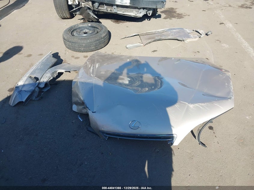 2000 Lexus Es 300 VIN: JT8BF28G4Y5076175 Lot: 44041366