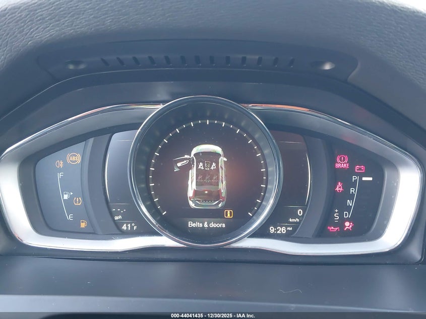 VIN YV440MWK3J2044997 2018 VOLVO V60 CROSS COUNTRY T5