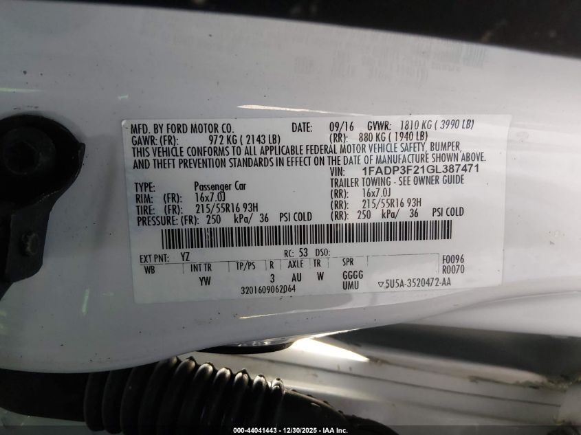 2016 Ford Focus Se VIN: 1FADP3F21GL387471 Lot: 44041443