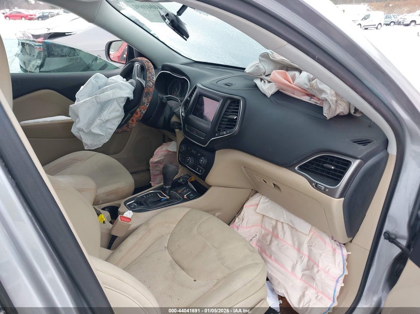 2019 Jeep Cherokee Latitude Fwd